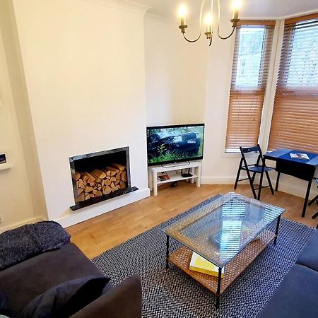 Lovely 2 Bedroom Period Garden Flat. Londýn Exteriér fotografie